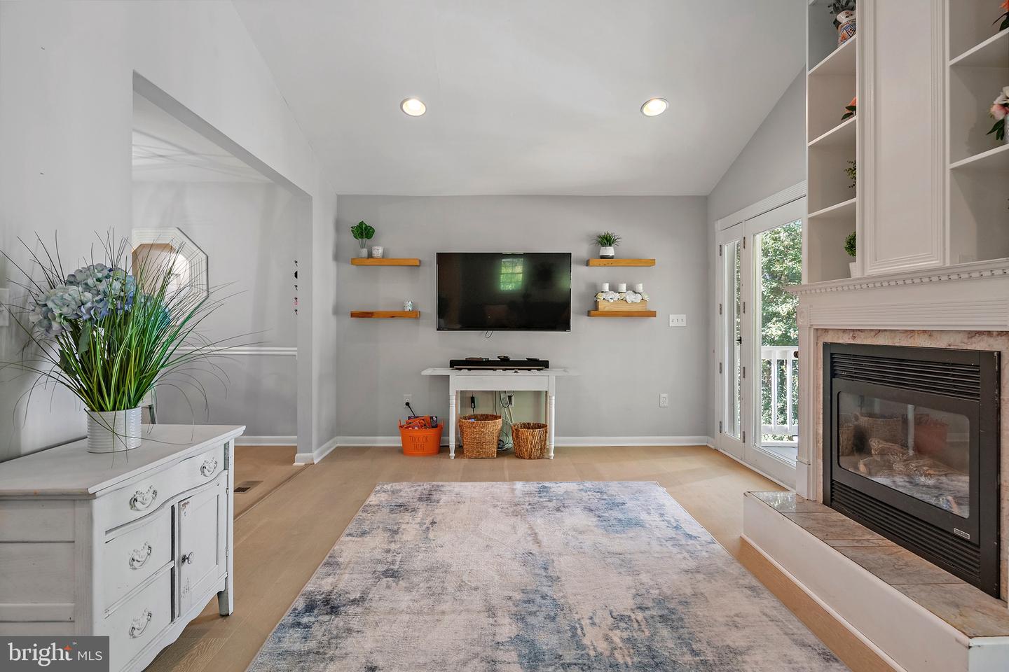 ANNAPOLIS, Maryland, 21401, United States, 4 Bedrooms Bedrooms, ,3 BathroomsBathrooms,Residential,For Sale,1988368