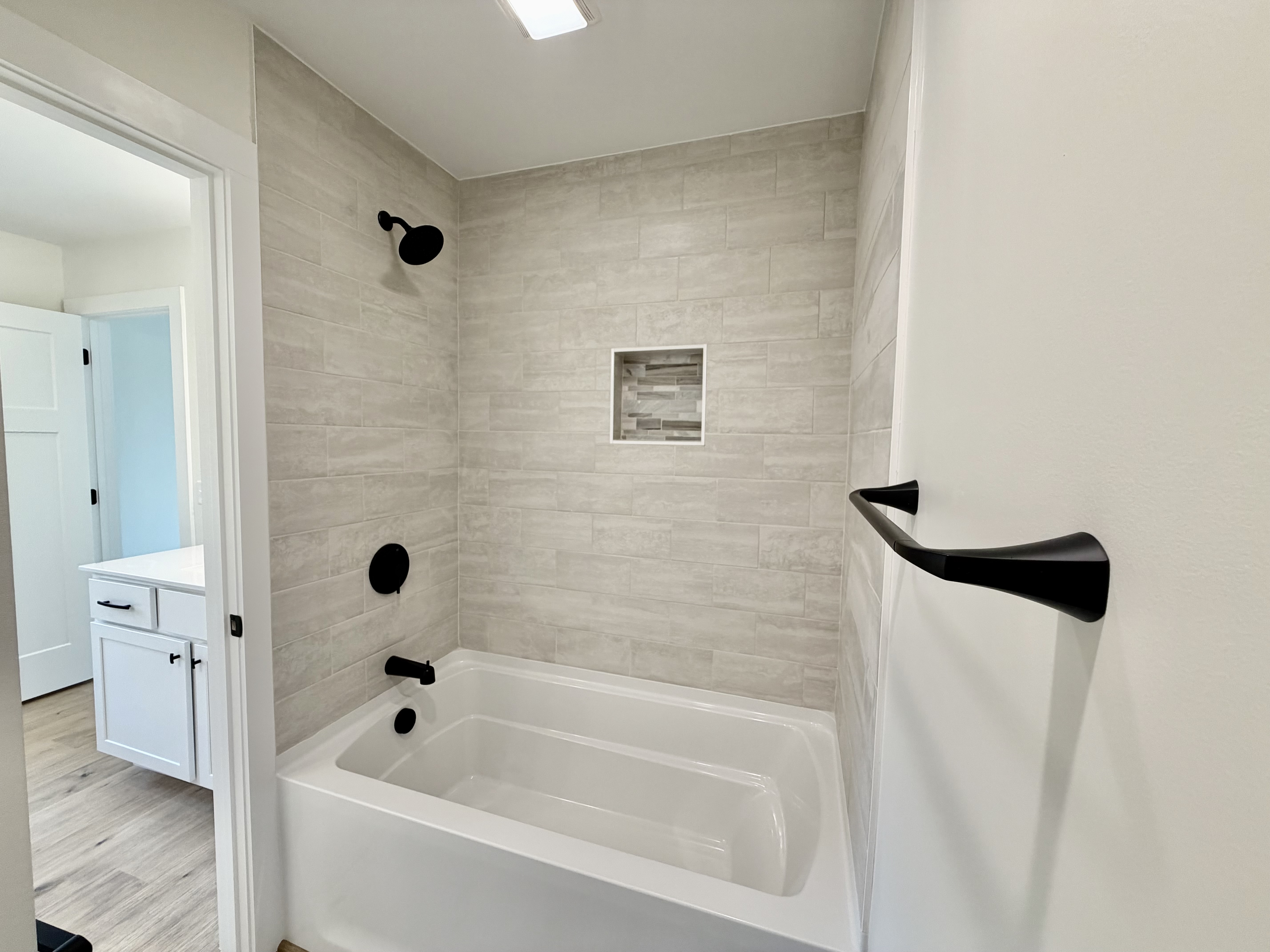 Mars Hill, North Carolina, 28754, United States, 3 Bedrooms Bedrooms, ,3 BathroomsBathrooms,Residential,For Sale,1984303