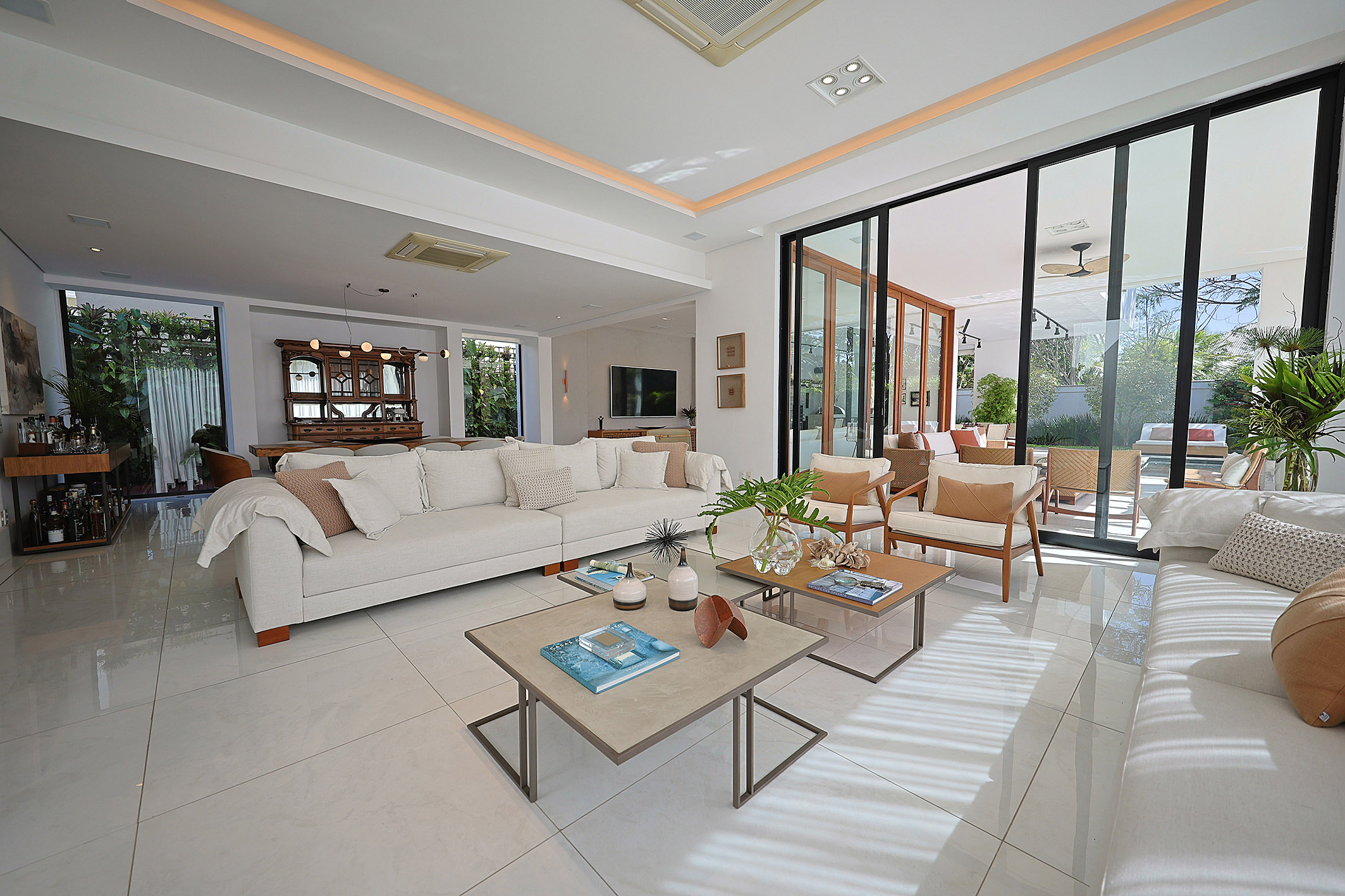  Contemporary House with 5 Suites in Barra da Tijuca - 物件實景