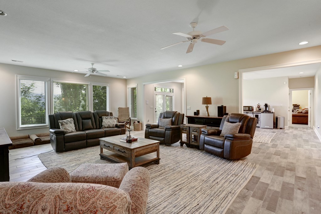 Young Harris, Georgia, 30582, United States, 4 Bedrooms Bedrooms, ,3 BathroomsBathrooms,Residential,For Sale,1944949