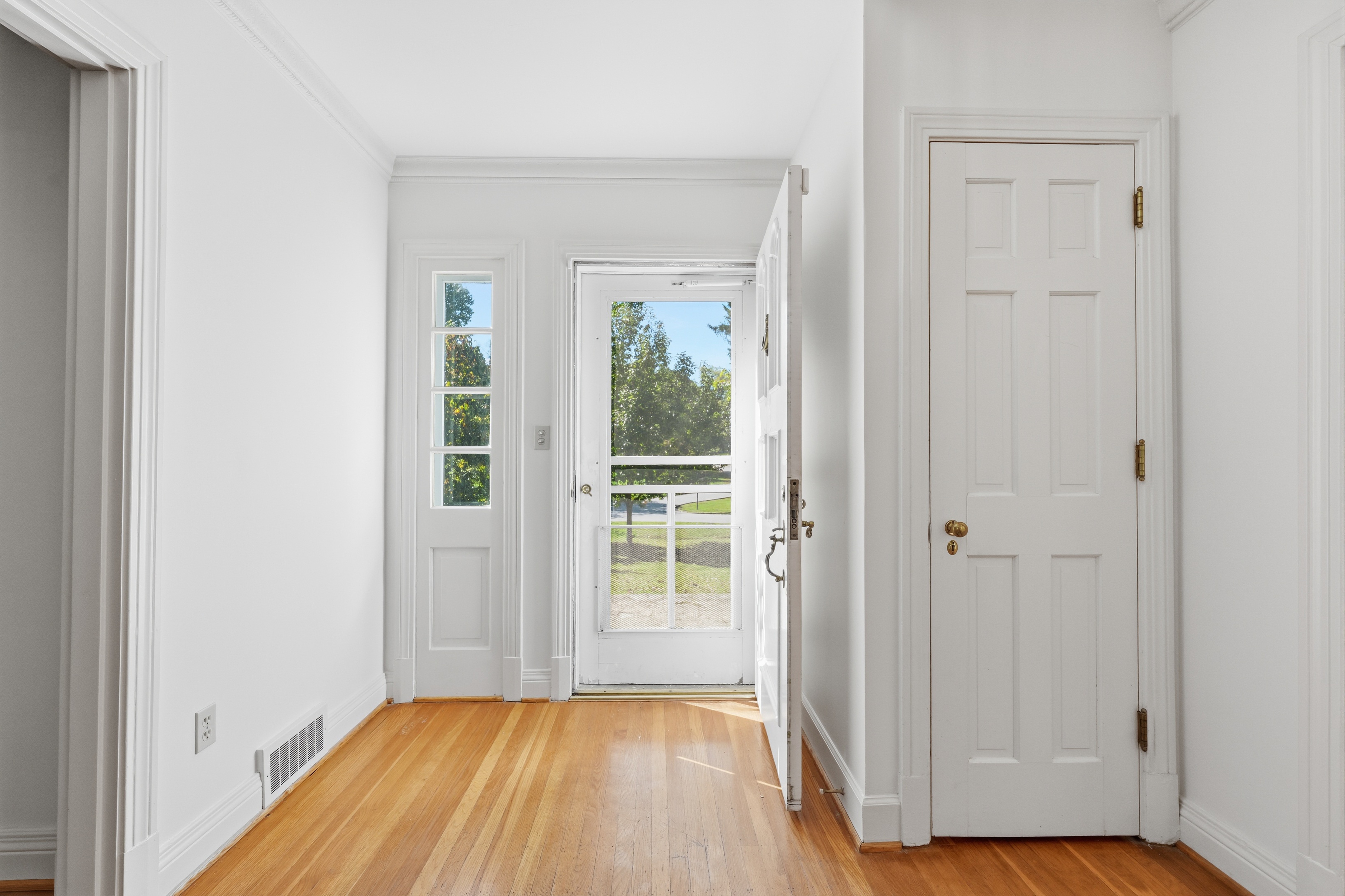  2501 Seneca Valley Road, Louisville, KY 40205 - 物件實景