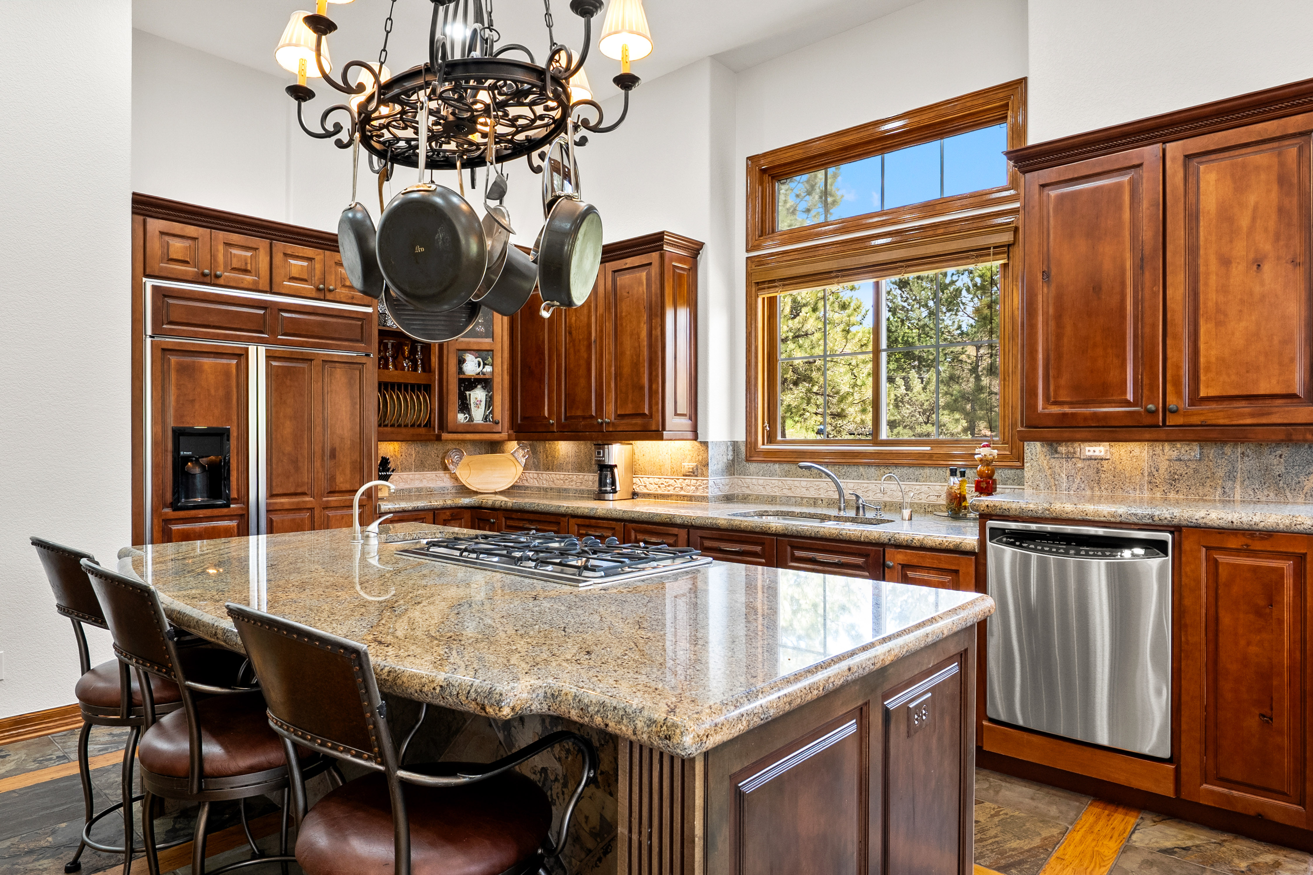  Exceptional ranch-style home in the prestigious gated golf course community - 物件實景