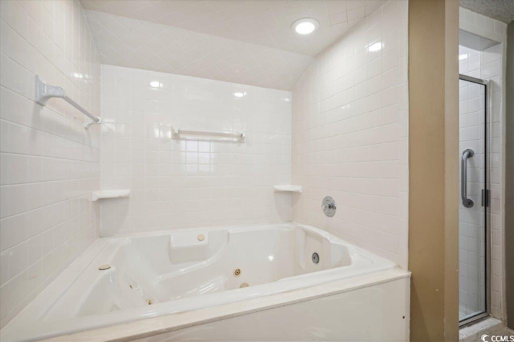 North Myrtle Beach, South Carolina, 29582, United States, 7 Bedrooms Bedrooms, ,5 BathroomsBathrooms,Residential,For Sale,1810579