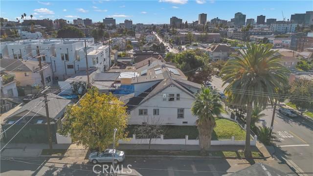 Los Angeles, California, 90026, United States, 6 Bedrooms Bedrooms, ,4 BathroomsBathrooms,Residential,For Sale,2005503