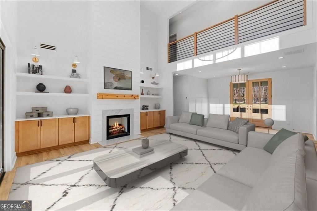 Gainesville, Georgia, 30506, United States, 5 Bedrooms Bedrooms, ,6 BathroomsBathrooms,Residential,For Sale,1908175