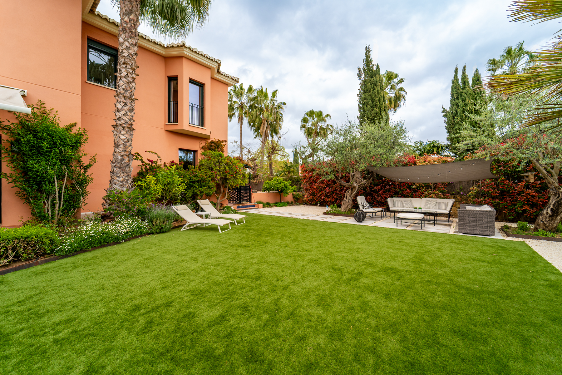  Charming Andalusian-style villa in Altos de Puente Romano, Golden Mile - 物件實景