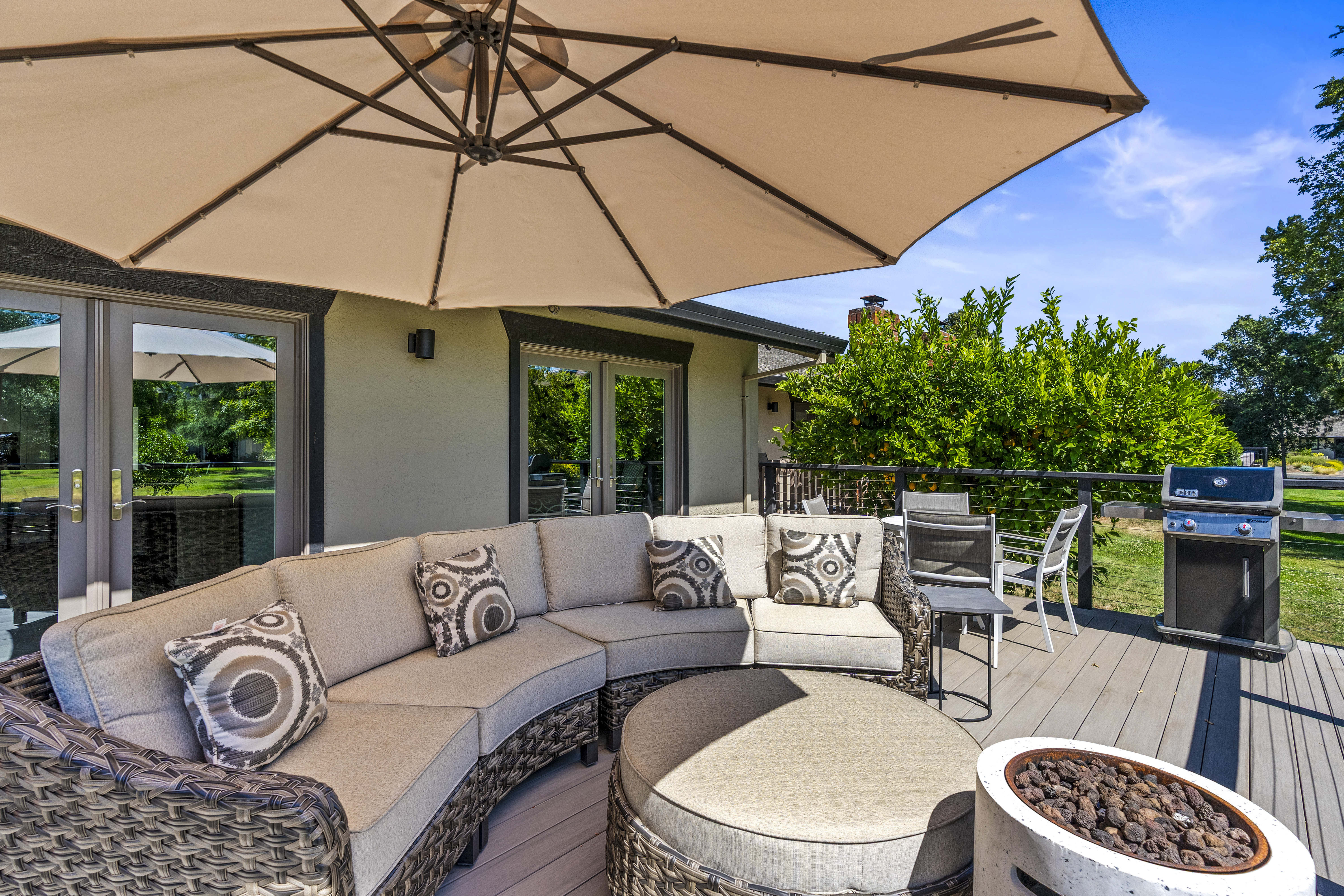  135 Vineyard Circle Yountville CA 94599 - 物件實景