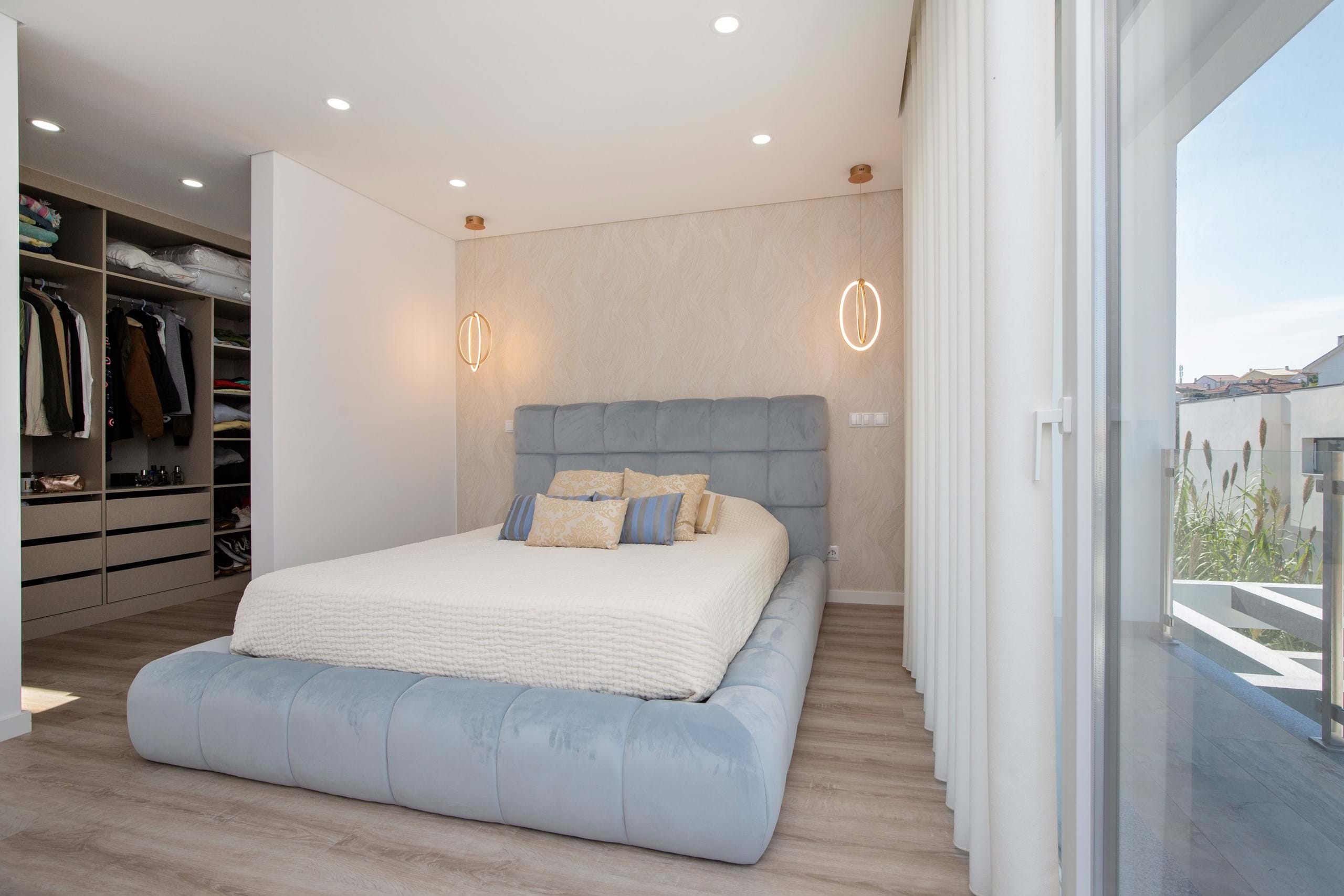 Almada, Setúbal, 2820-638, PT, 4 Bedrooms Bedrooms, ,2 BathroomsBathrooms,Residential,For Sale,1699362