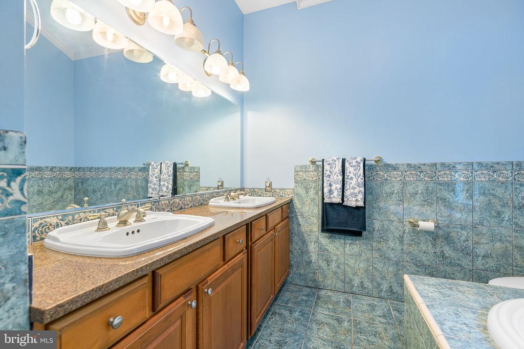 895 Stefaniga Road, Stafford, Virginia, 22556, United States, 4 Bedrooms Bedrooms, ,5 BathroomsBathrooms,Residential,For Sale,895 Stefaniga Road,1641488