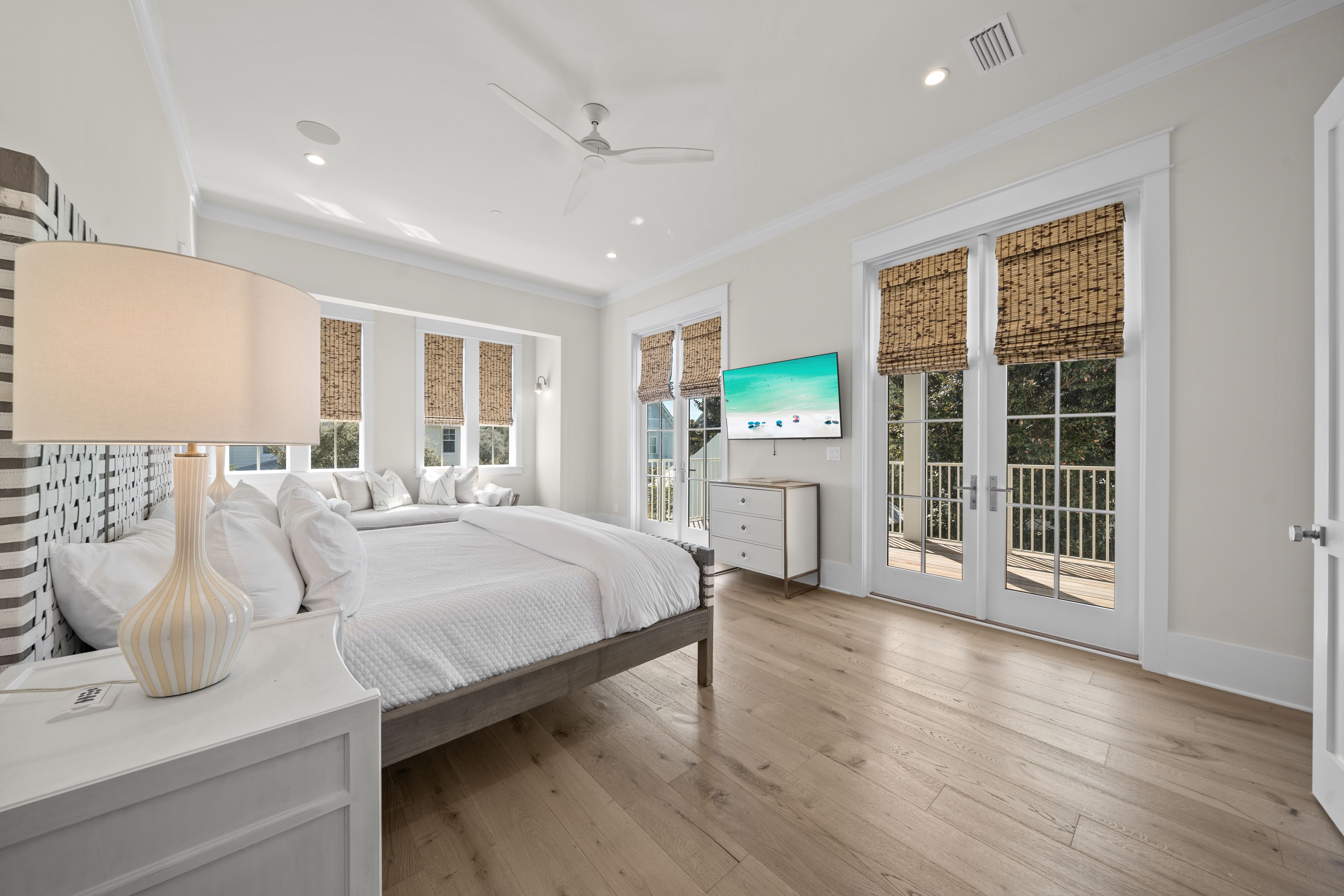  Gulf Serenity  Newer-Construction 8-Bedroom Luxury Home with Rooftop Terrace - 物件實景