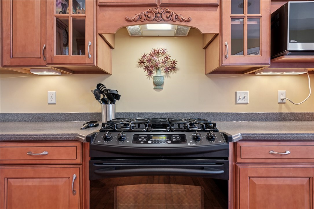 Penn Twp, Pennsylvania, 15644, United States, 4 Bedrooms Bedrooms, ,4 BathroomsBathrooms,Residential,For Sale,1931694