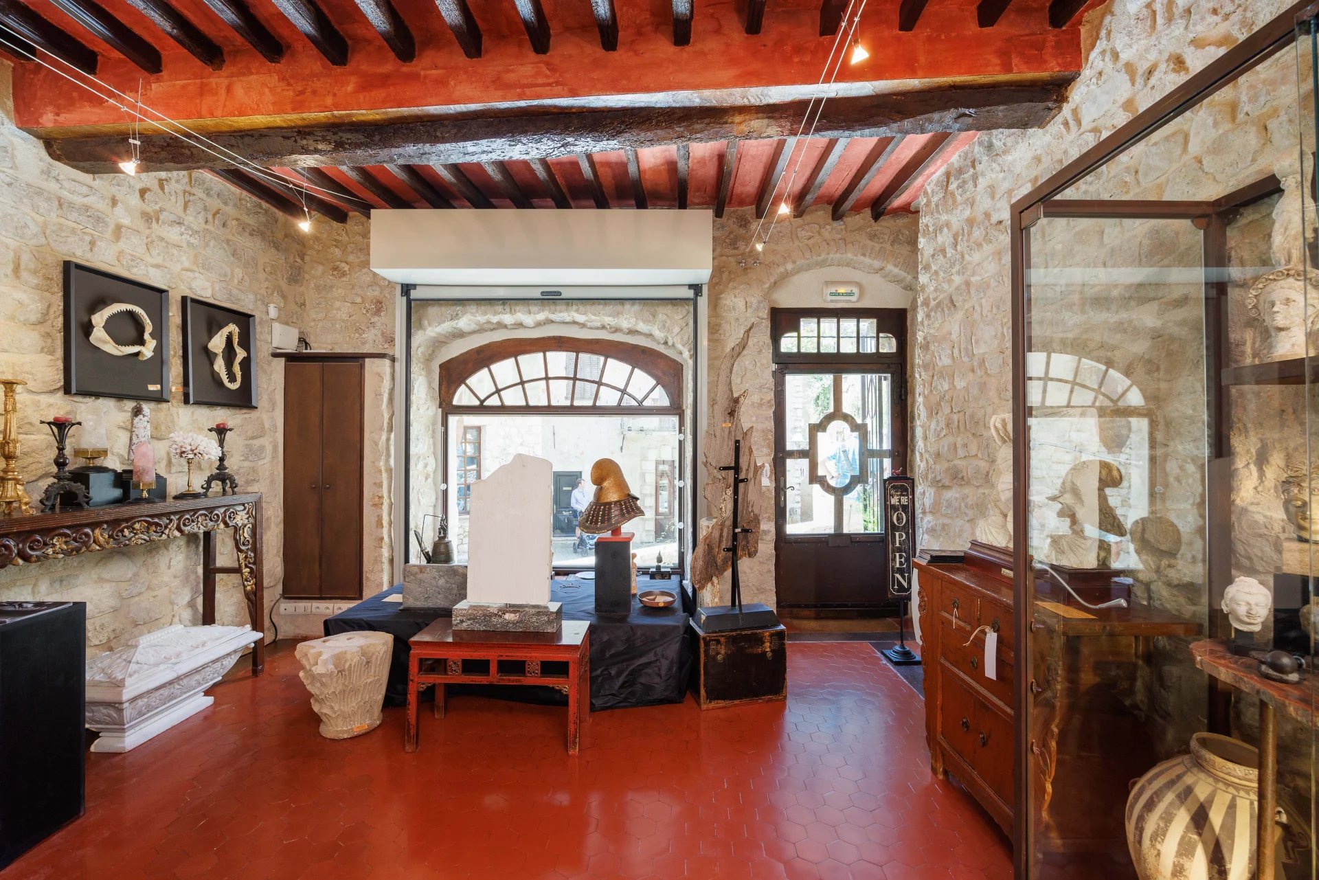Saint-Paul-de-Vence, Provence-Alpes-Côte d’Azur, 06570, FR, 2 Bedrooms Bedrooms, ,Residential,For Sale,1826709