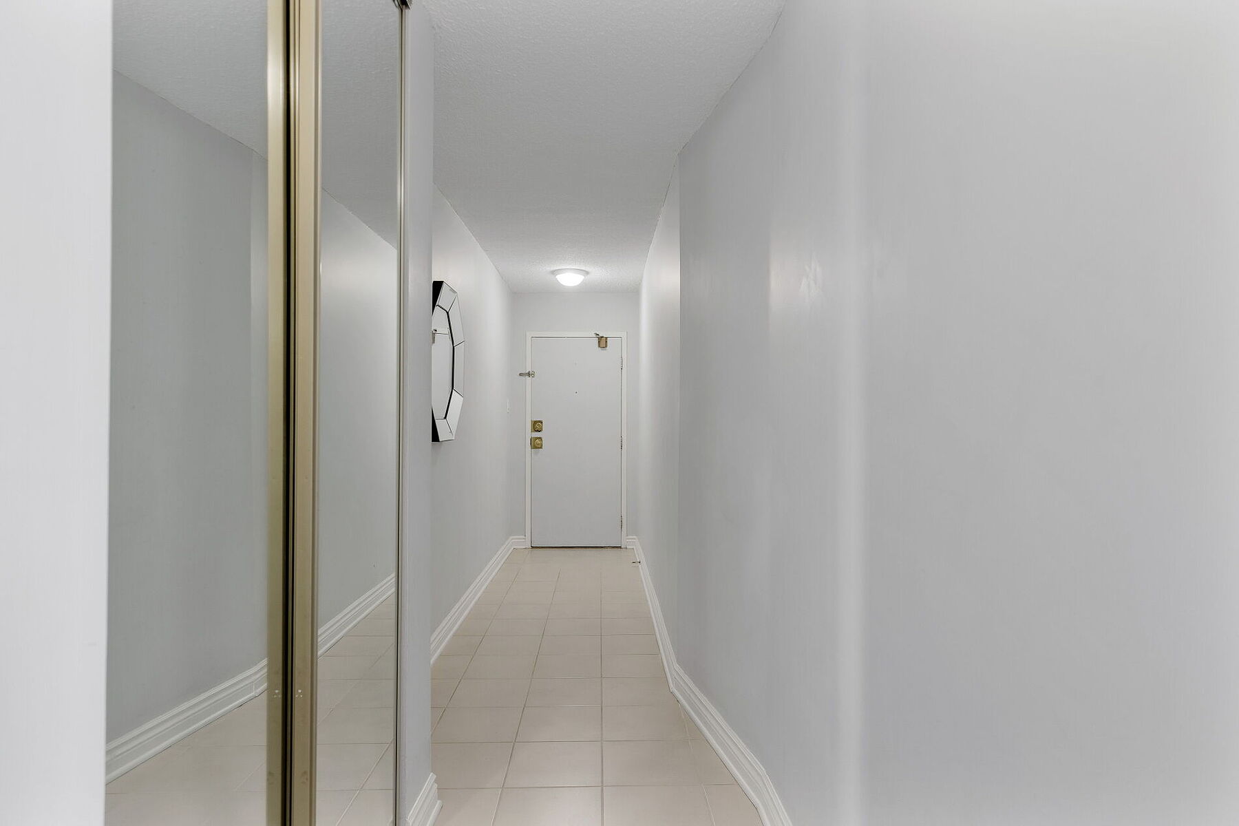  Modern Condo Living - 物件實景