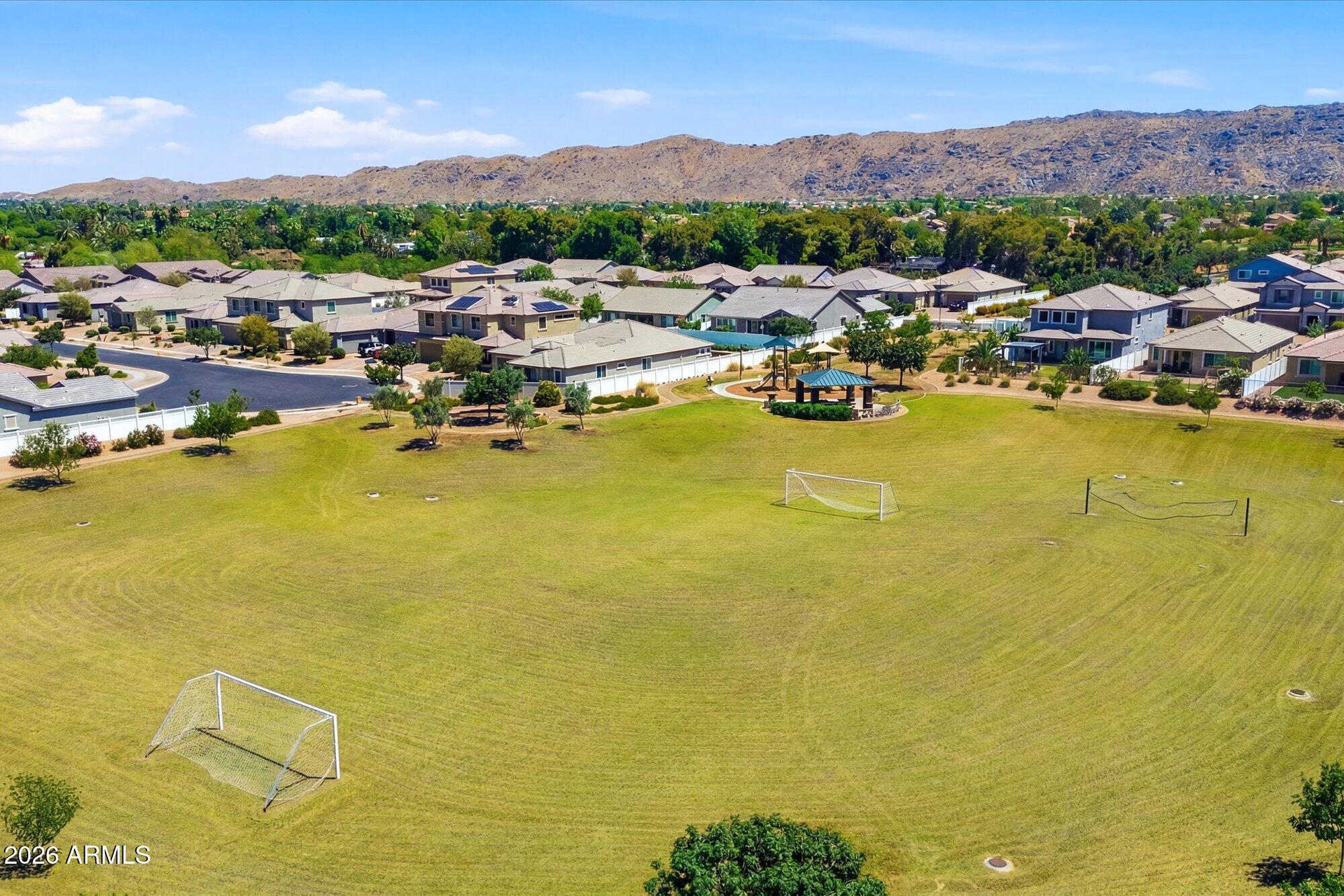  2525 East Pleasant Lane, Phoenix, AZ 85042 - 物件實景