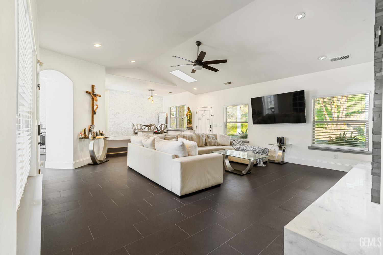 Lindsay, California, 93274, United States, 3 Bedrooms Bedrooms, ,2 BathroomsBathrooms,Residential,For Sale,2013537