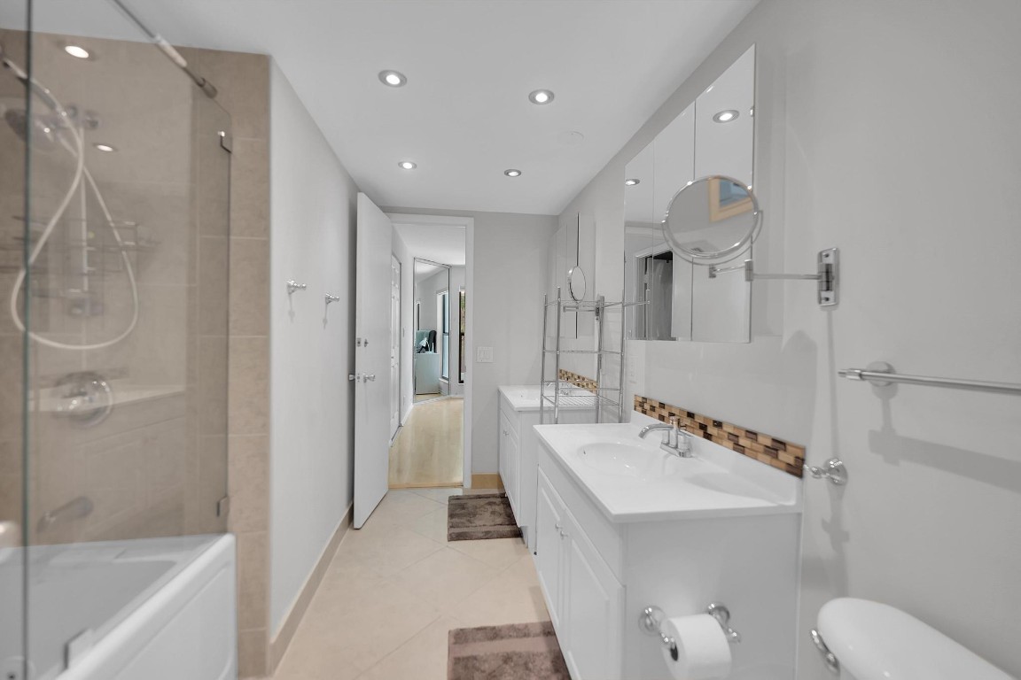 Fort Lauderdale, Florida, 33308, United States, 4 Bedrooms Bedrooms, ,3 BathroomsBathrooms,Residential,For Sale,1976571