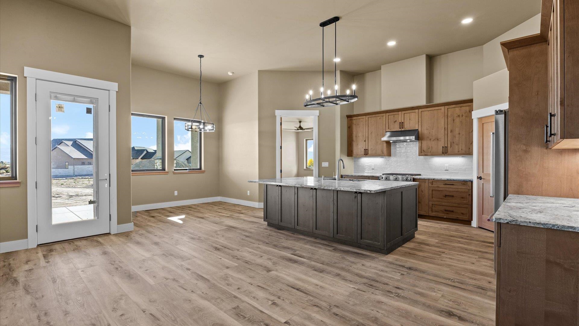 Grand Junction, Colorado, 81505, United States, 3 Bedrooms Bedrooms, ,3 BathroomsBathrooms,Residential,For Sale,2003382