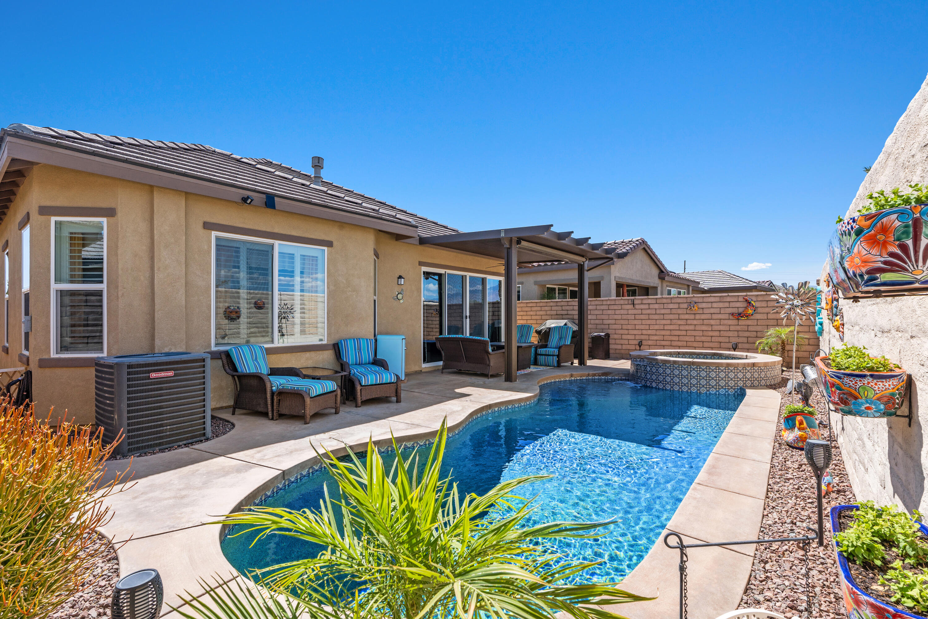 Indio, California, 92203, United States, 2 Bedrooms Bedrooms, ,2 BathroomsBathrooms,Residential,For Sale,1961466