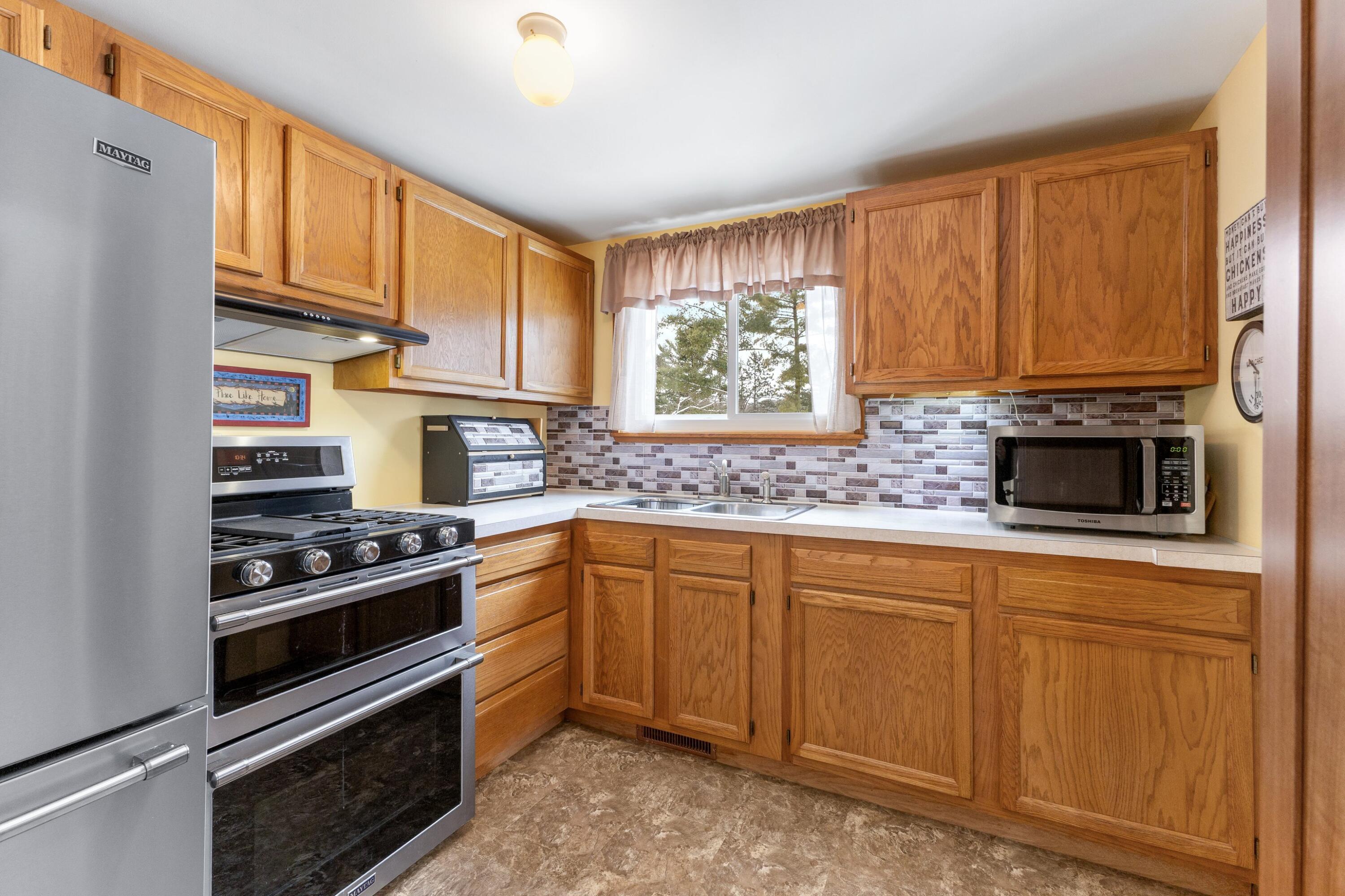 Springfield, Wisconsin, 53964, United States, 3 Bedrooms Bedrooms, ,2 BathroomsBathrooms,Residential,For Sale,2002978