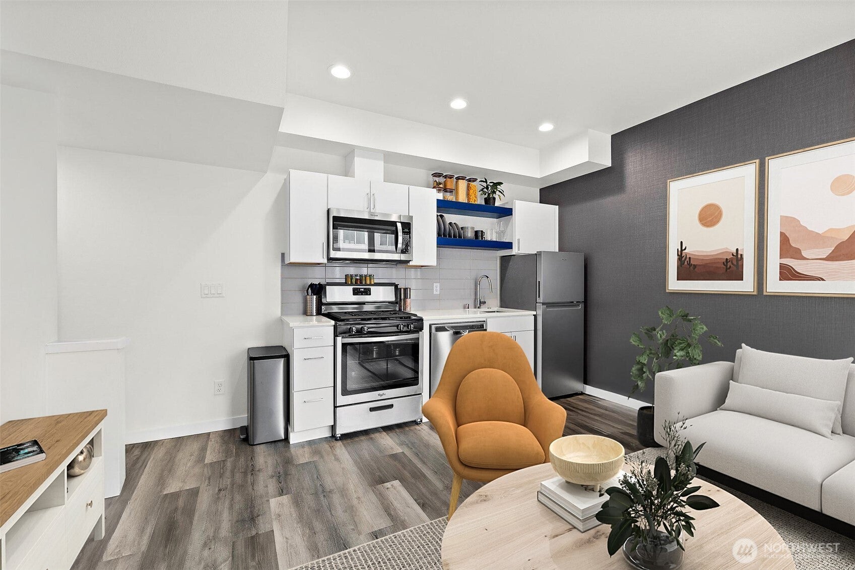 Seattle, Washington, 98102, United States, 2 Bedrooms Bedrooms, ,1 BathroomBathrooms,Residential,For Sale,1980377