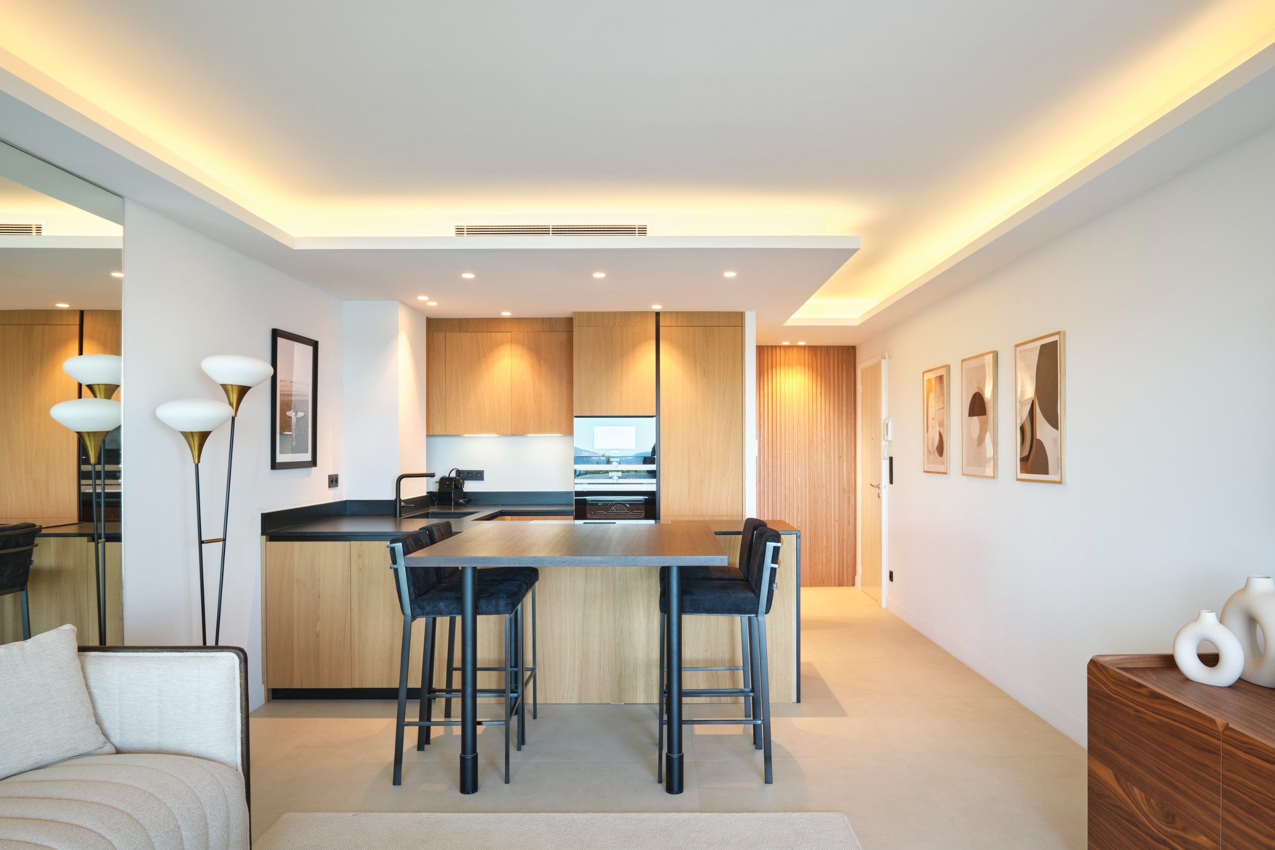  Cannes Croisette, 2-beds apartment with stunning sea view - Perfect condition. - 物件實景