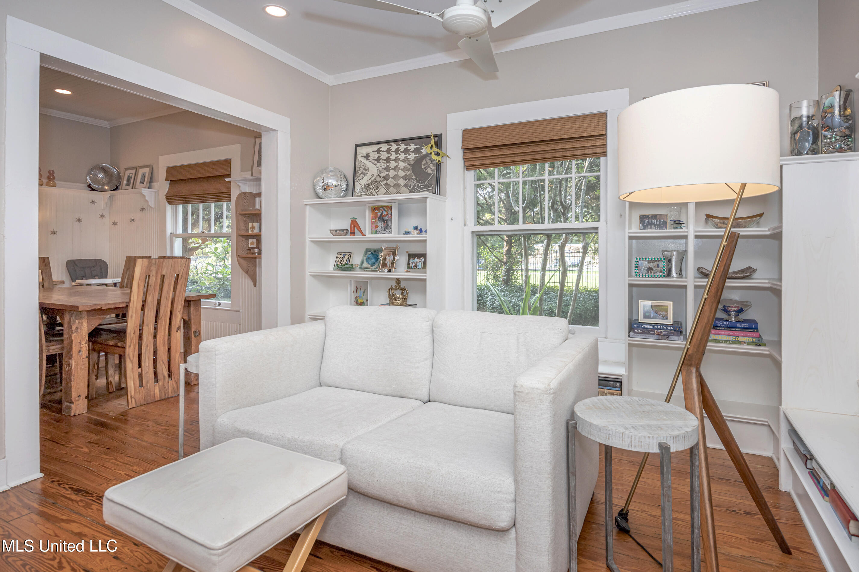 Ocean Springs, Mississippi, 39564, United States, 3 Bedrooms Bedrooms, ,2 BathroomsBathrooms,Residential,For Sale,1847227