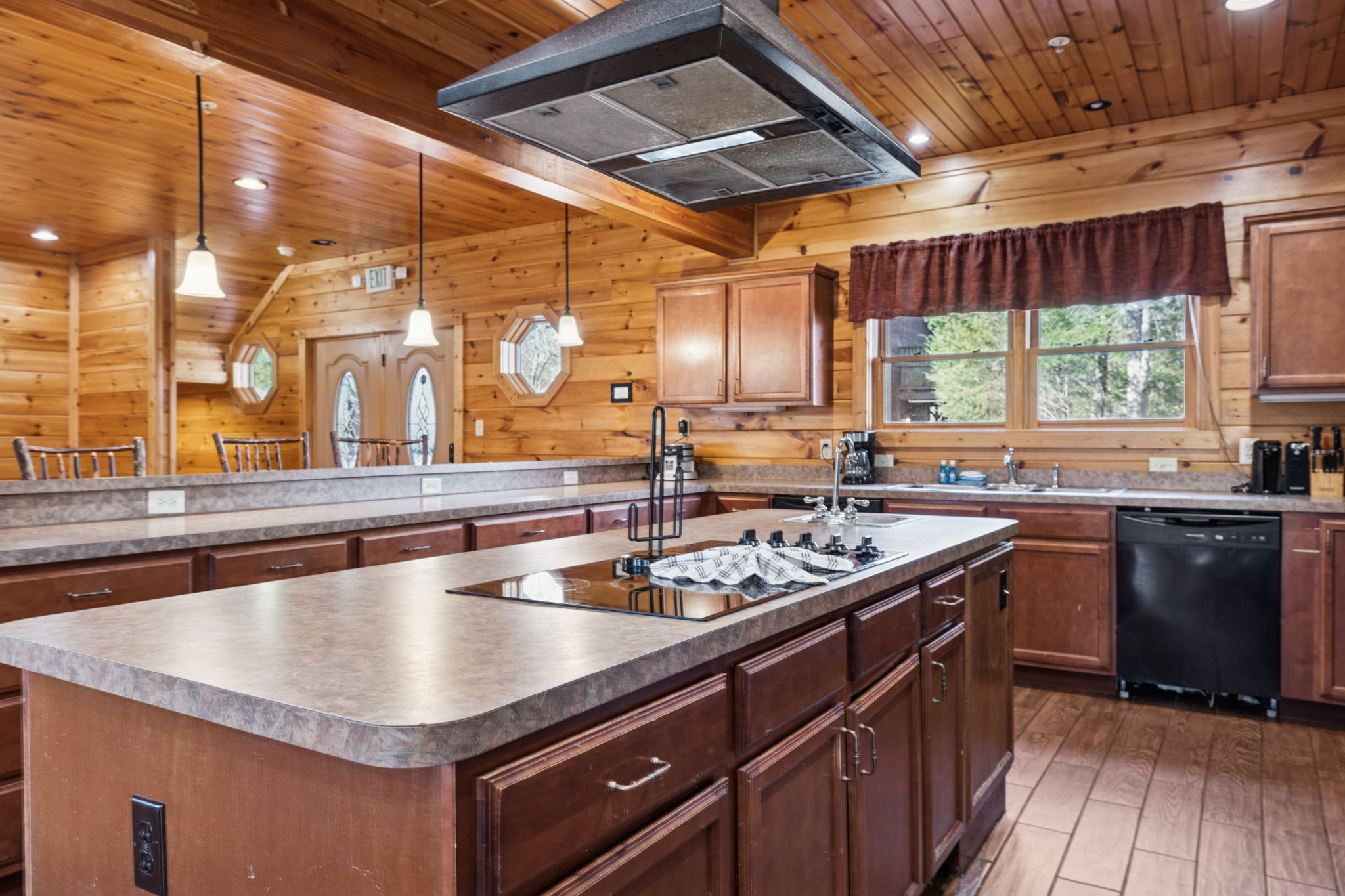 Gatlinburg, Tennessee, 37738, United States, 9 Bedrooms Bedrooms, ,9 BathroomsBathrooms,Residential,For Sale,1996380