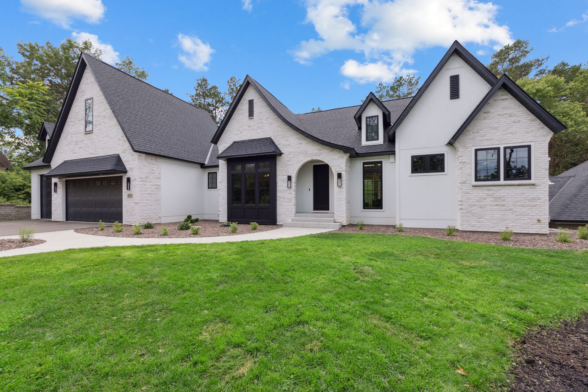  Modern Tudor Masterpiece in Lake Elmo - 物件實景