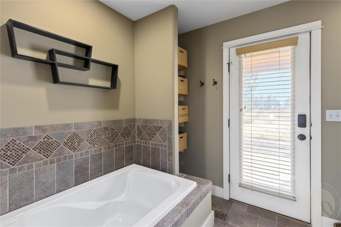 Laurel, Montana, 59044, United States, 4 Bedrooms Bedrooms, ,3 BathroomsBathrooms,Residential,For Sale,1982955