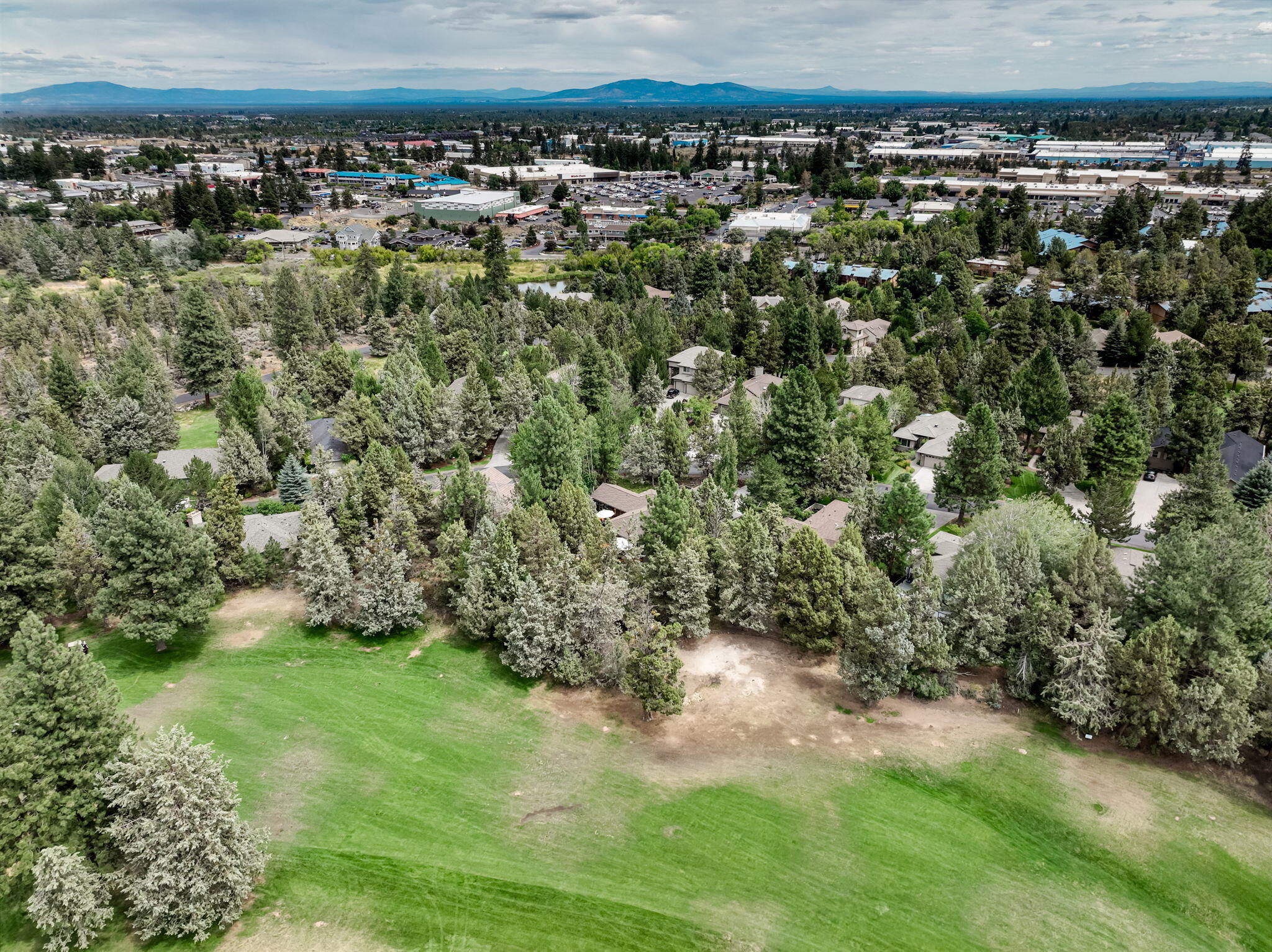 Bend, Oregon, 97703, United States, 3 Bedrooms Bedrooms, ,3 BathroomsBathrooms,Residential,For Sale,1911486