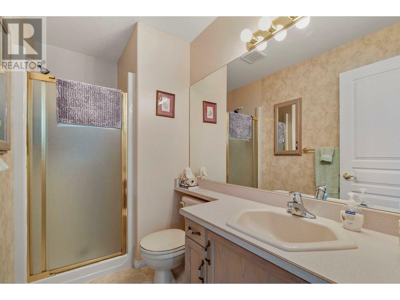 KELOWNA, British Columbia, V1V 1Z4, CA, 2 Bedrooms Bedrooms, ,2 BathroomsBathrooms,Residential,For Sale,1960931