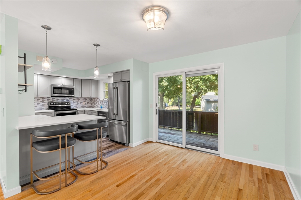 Salem, Massachusetts, 01970, United States, 3 Bedrooms Bedrooms, ,3 BathroomsBathrooms,Residential,For Sale,1913540