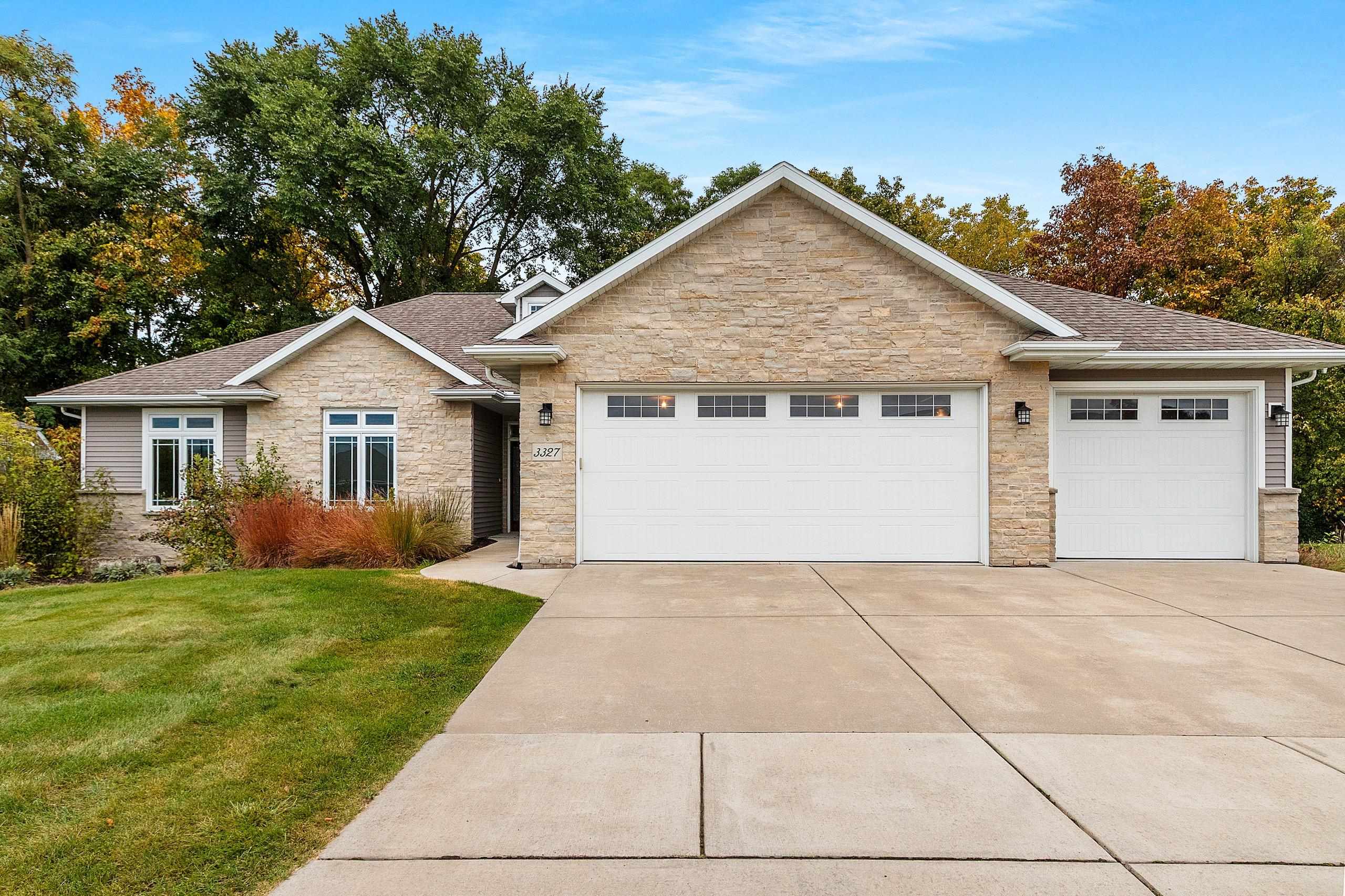 GREEN BAY, Wisconsin, 54311, United States, 3 Bedrooms Bedrooms, ,3 BathroomsBathrooms,Residential,For Sale,1997411