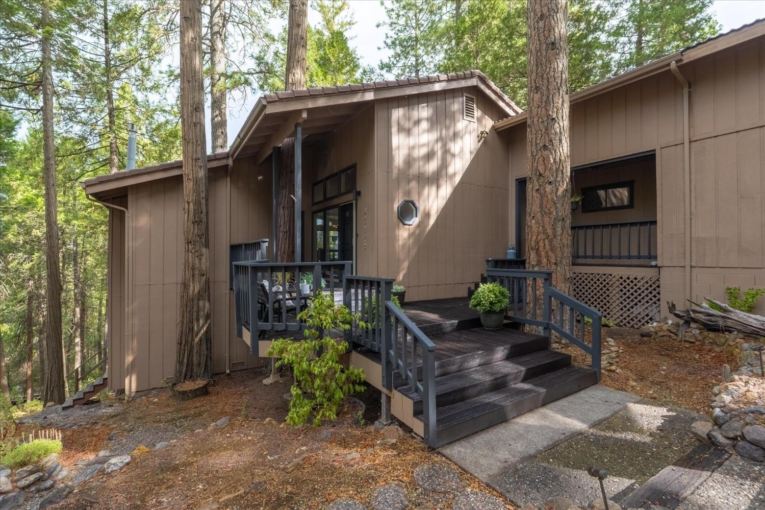 Murphys, California, 95247, United States, 4 Bedrooms Bedrooms, ,3 BathroomsBathrooms,Residential,For Sale,1981649