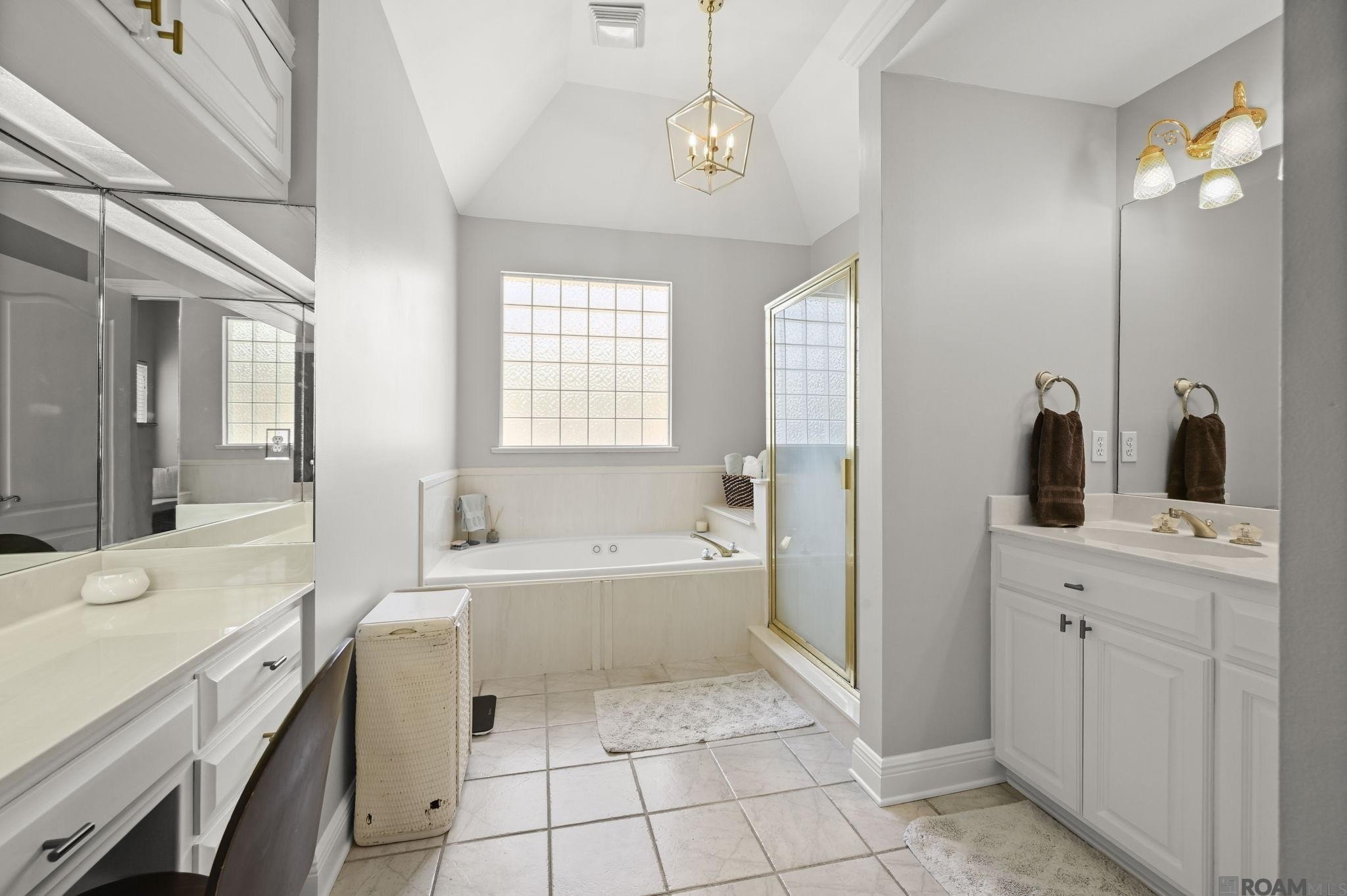 Baton Rouge, Louisiana, 70810, United States, 4 Bedrooms Bedrooms, ,3 BathroomsBathrooms,Residential,For Sale,2037860