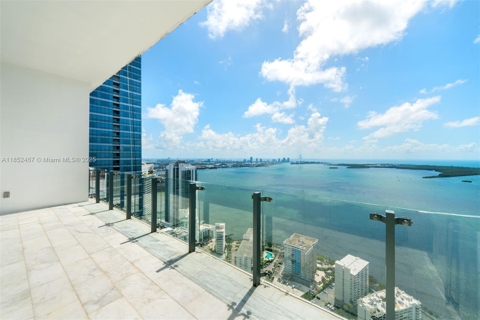 Miami, Florida, 33131, United States, 3 Bedrooms Bedrooms, ,4 BathroomsBathrooms,Residential,For Sale,1908751