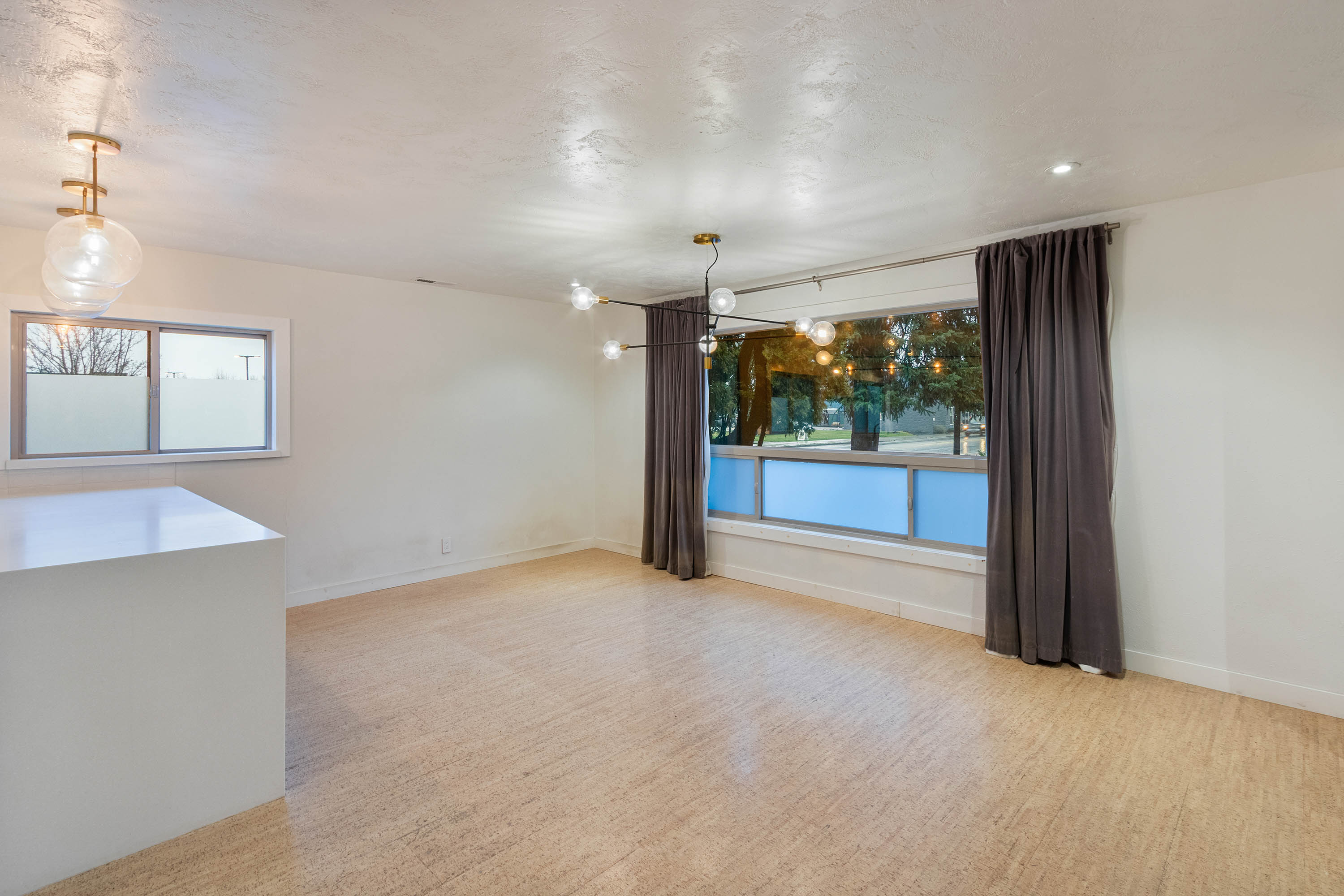 Sandpoint, Idaho, 83864, United States, 3 Bedrooms Bedrooms, ,2 BathroomsBathrooms,Residential,For Sale,2005547