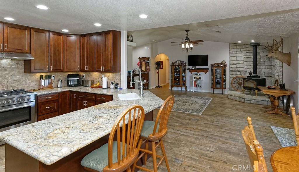 Oak Hills, California, 92344, United States, 4 Bedrooms Bedrooms, ,3 BathroomsBathrooms,Residential,For Sale,1942623