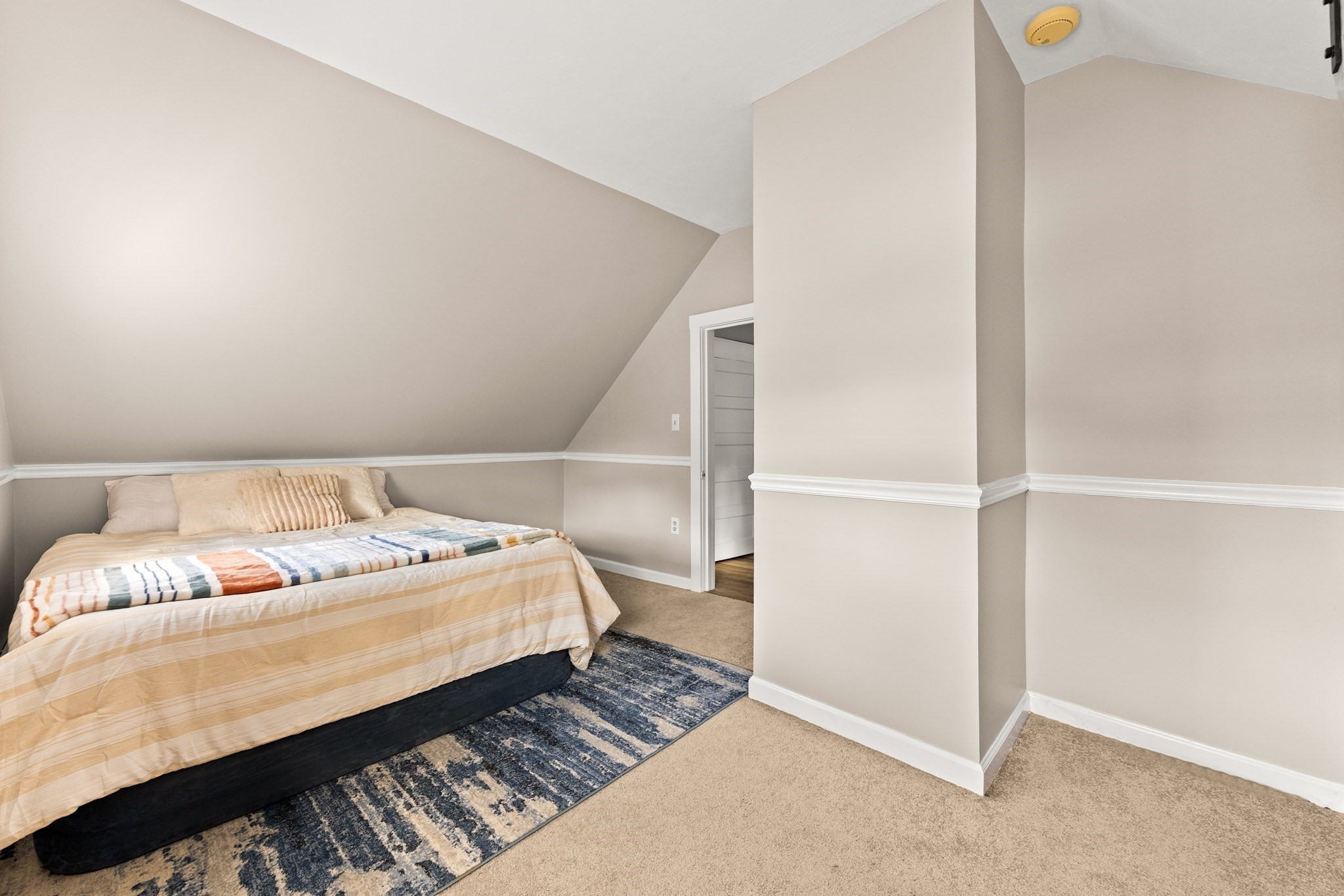 Taunton, Massachusetts, 02780, United States, 4 Bedrooms Bedrooms, ,2 BathroomsBathrooms,Residential,For Sale,2007506