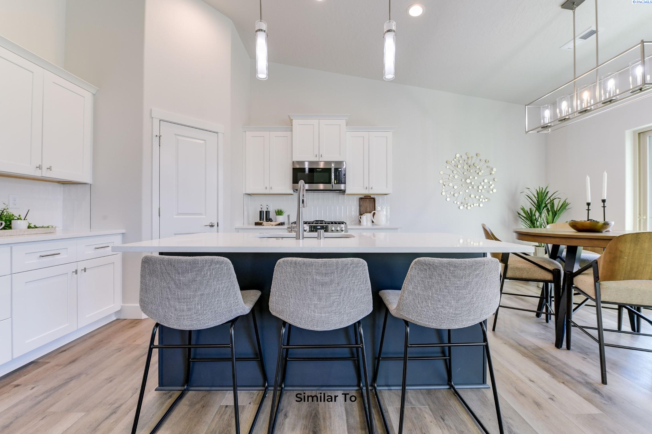 Pasco, Washington, 99301, United States, 4 Bedrooms Bedrooms, ,2 BathroomsBathrooms,Residential,For Sale,1999103