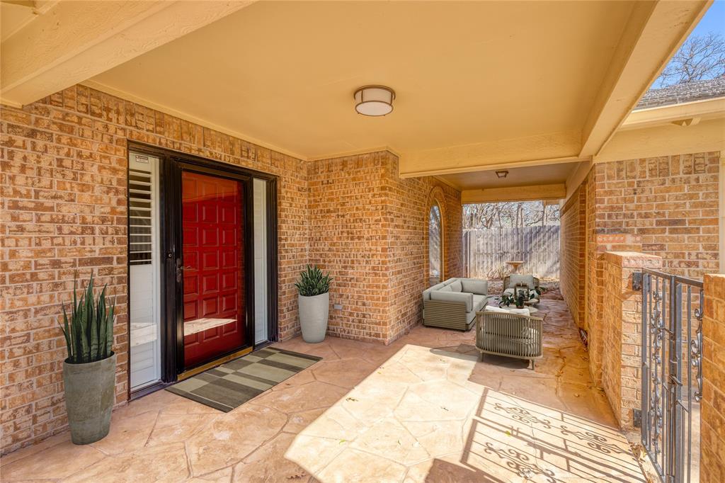 Azle, Texas, 76020, United States, 3 Bedrooms Bedrooms, ,4 BathroomsBathrooms,Residential,For Sale,1977606