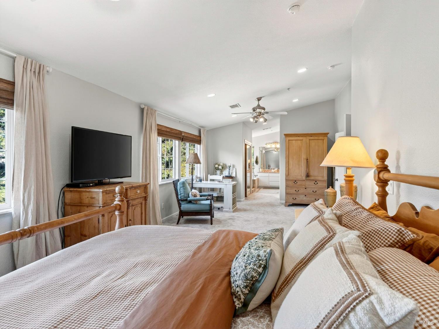 Napa, California, 94558, United States, 4 Bedrooms Bedrooms, ,3 BathroomsBathrooms,Residential,For Sale,1987902