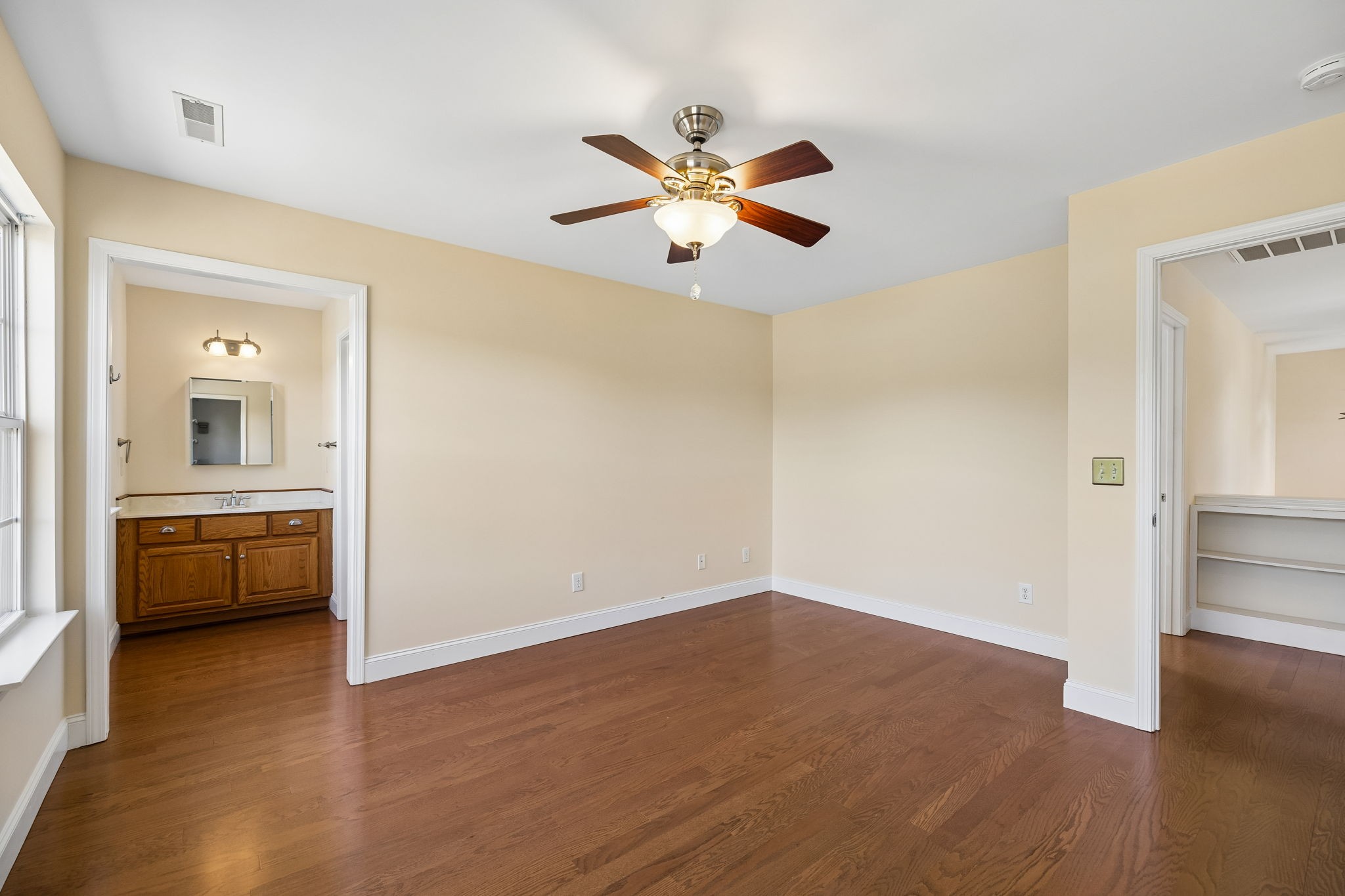  2216 Twin Peaks Ct, Spring Hill, TN, 37174 - 物件實景