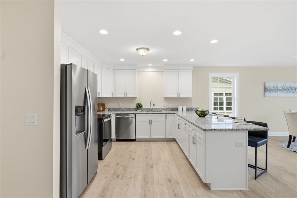 Wilbraham, Massachusetts, 01095, United States, 2 Bedrooms Bedrooms, ,2 BathroomsBathrooms,Residential,For Sale,1987611