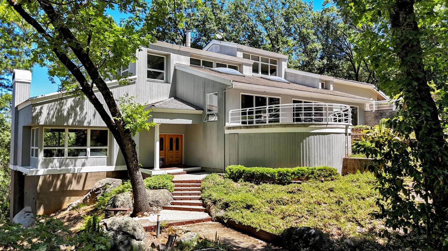Nevada City, California, 95959, United States, 3 Bedrooms Bedrooms, ,4 BathroomsBathrooms,Residential,For Sale,1903616