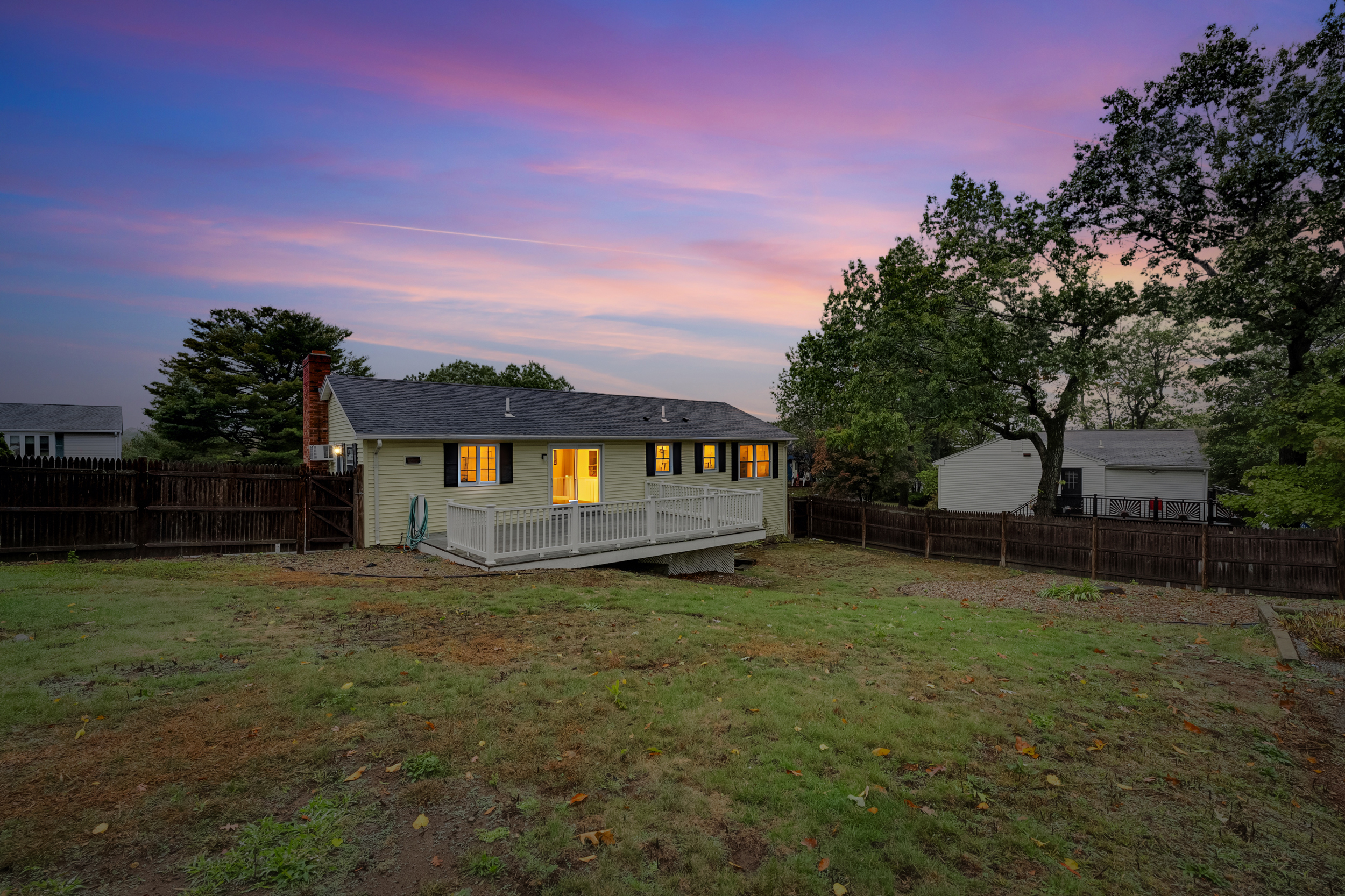 Wakefield, Massachusetts, 01880, United States, 4 Bedrooms Bedrooms, ,3 BathroomsBathrooms,Residential,For Sale,1978637