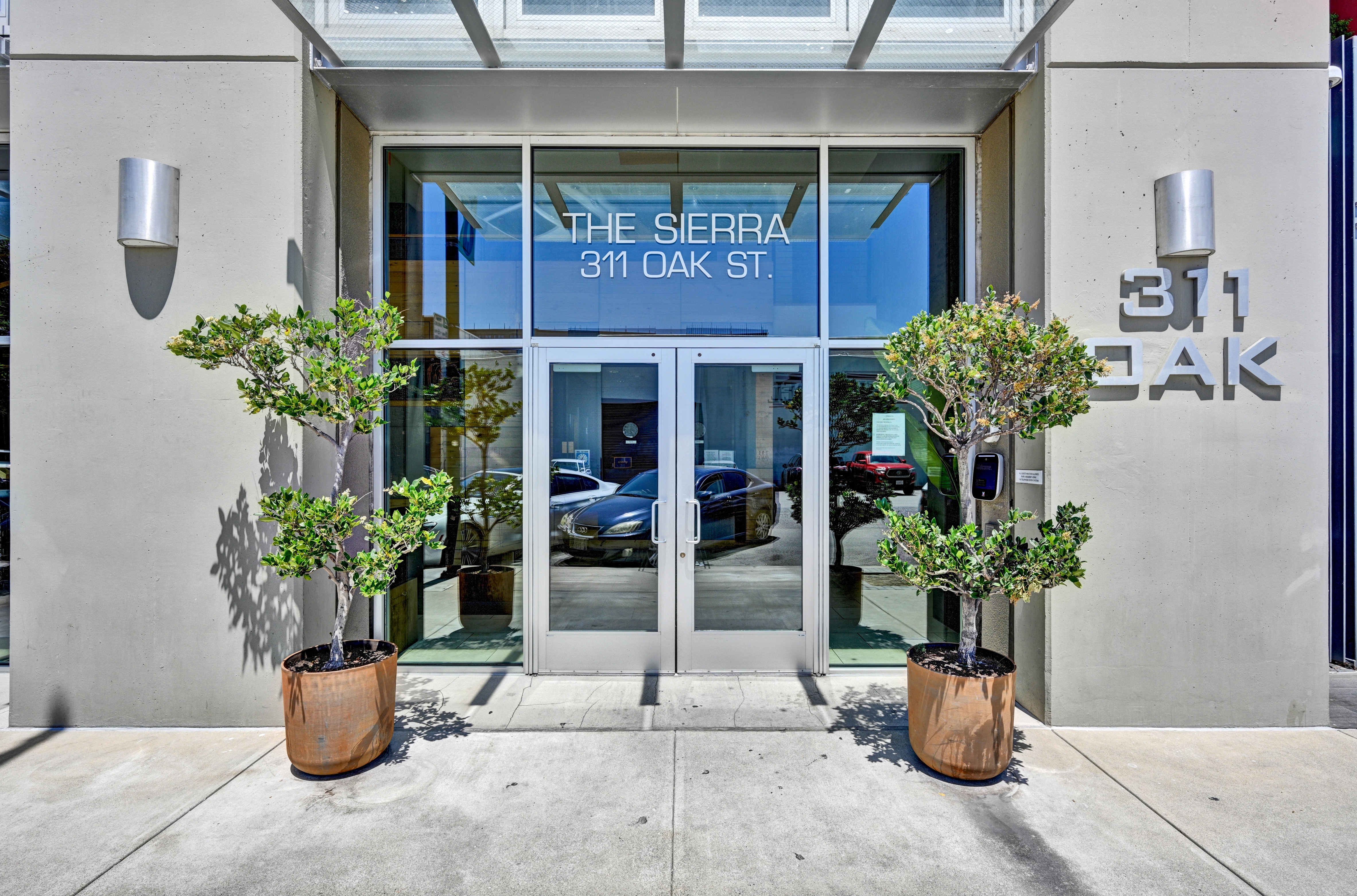  Sophisticated Penthouse Loft with Private Patio in Vibrant Jack London Square - 物件實景