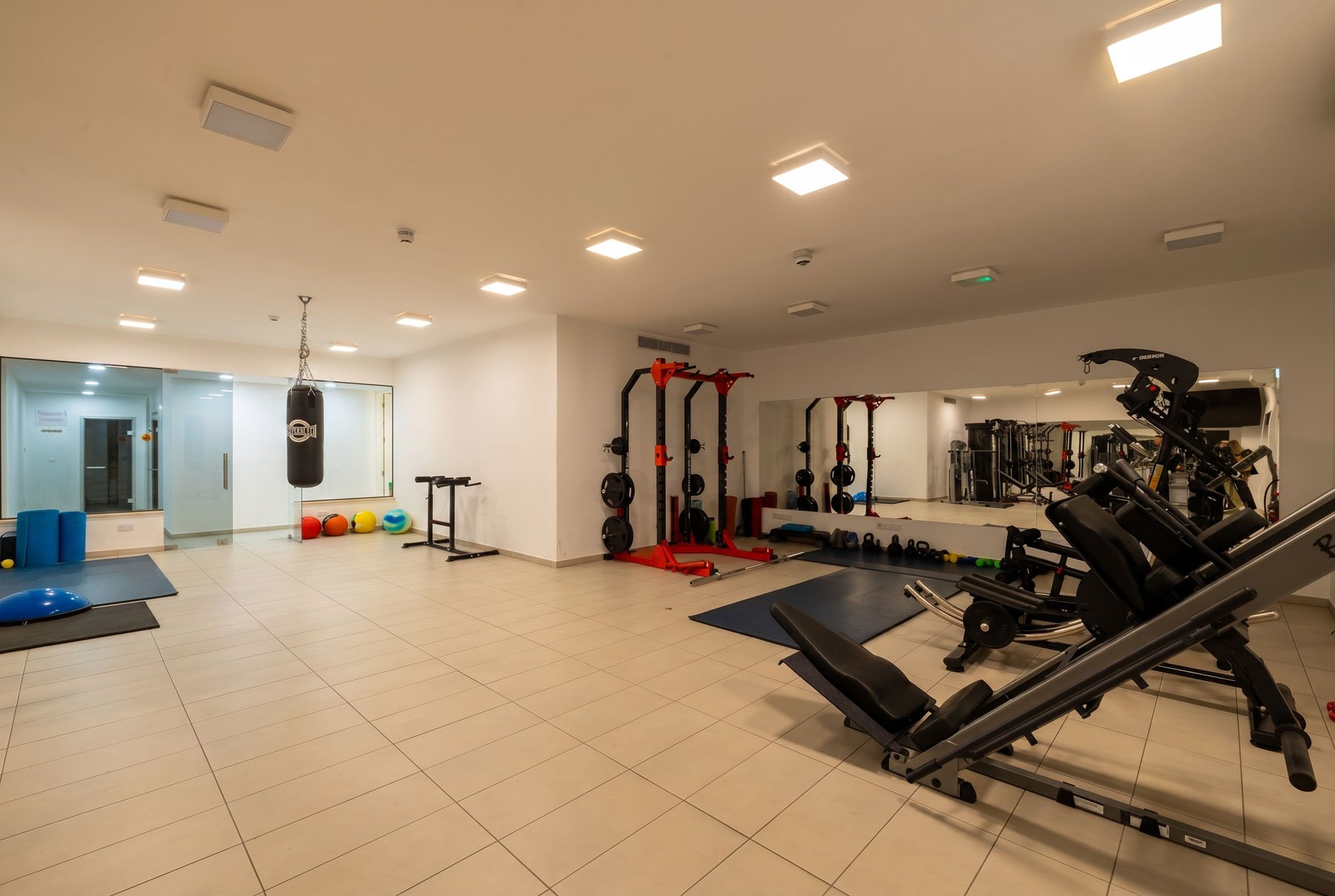  Elegant Two Bedroom Apartment in Limassol - 物件實景