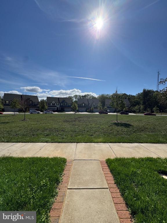 Dumfries, Virginia, 22026, United States, 4 Bedrooms Bedrooms, ,5 BathroomsBathrooms,Residential,For Sale,1958431