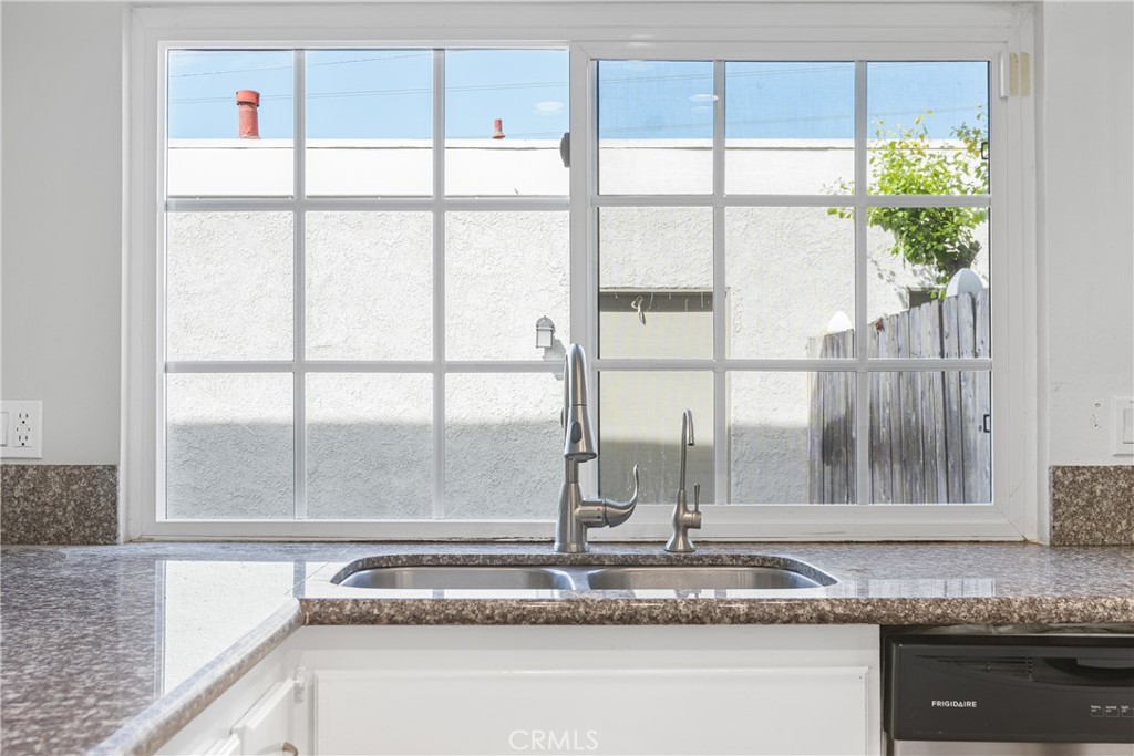 Irvine, California, 92604, United States, 3 Bedrooms Bedrooms, ,2 BathroomsBathrooms,Residential,For Sale,1903737